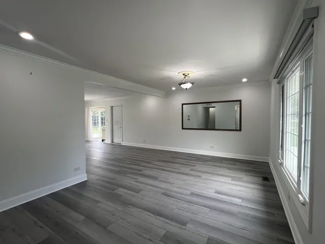 $2,750 | 1380 Rosedale Lane, Hoffman Estates, IL 60169