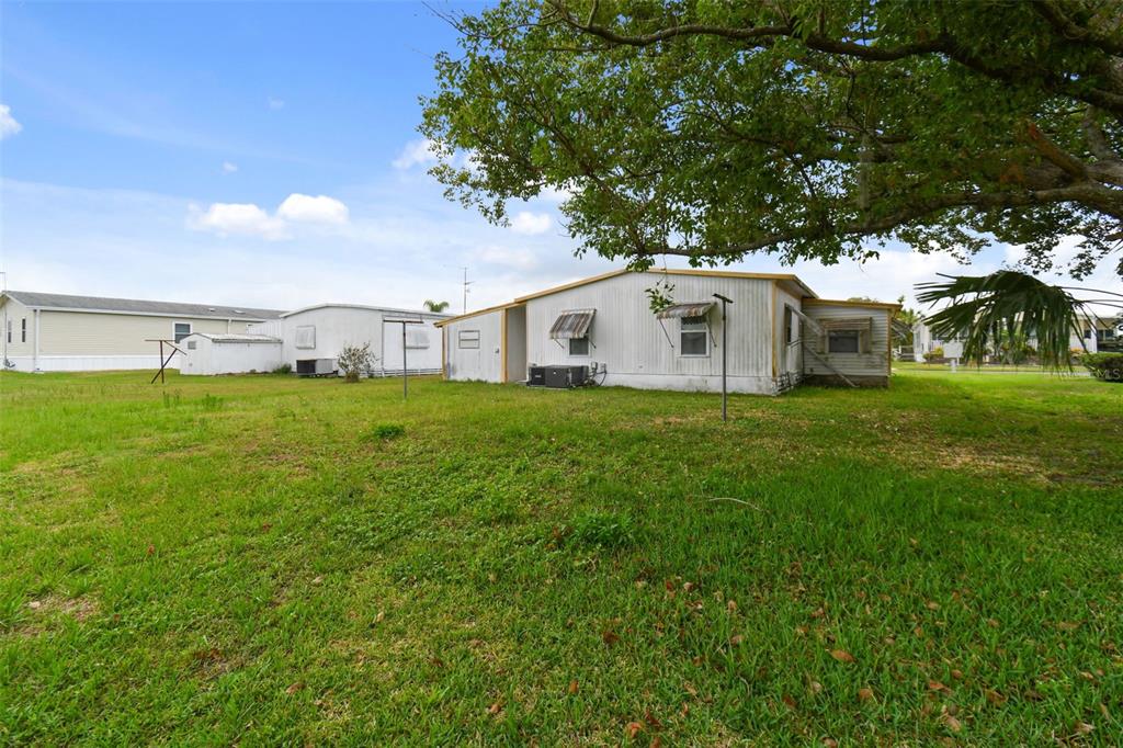 5353 Comanche Street Zephyrhills, FL 33542 - Photo 37 of 61