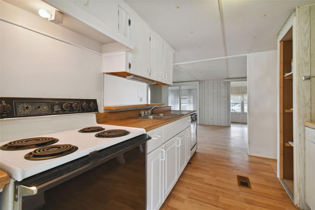 5353 Comanche Street Zephyrhills, FL 33542 - Photo 42 of 61