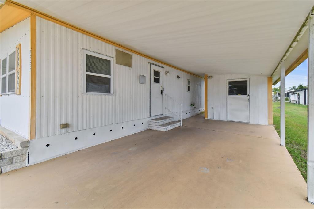 5353 Comanche Street Zephyrhills, FL 33542 - Photo 5 of 61