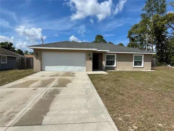 $1,700 | 3711 Southwest 131st Place Road, Ocala, FL 34473