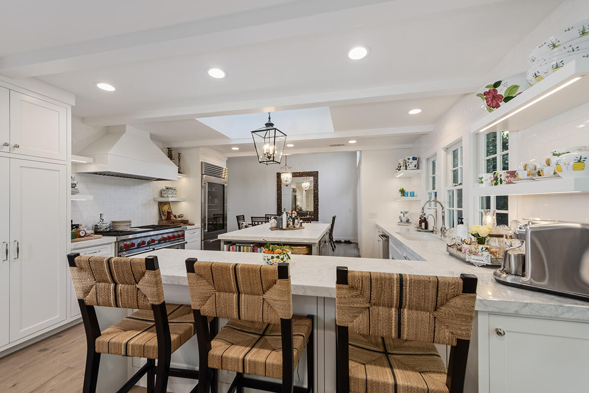 655 Romero Canyon Road Montecito, CA 93108 - Photo 8 of 23 a view of a dining room with furniture