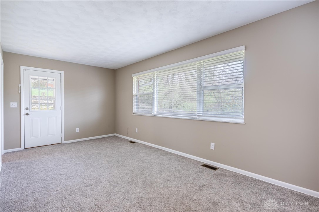 4154 Lotz Road Kettering, OH 45429 - Photo 12 of 38 Gallery Image 12