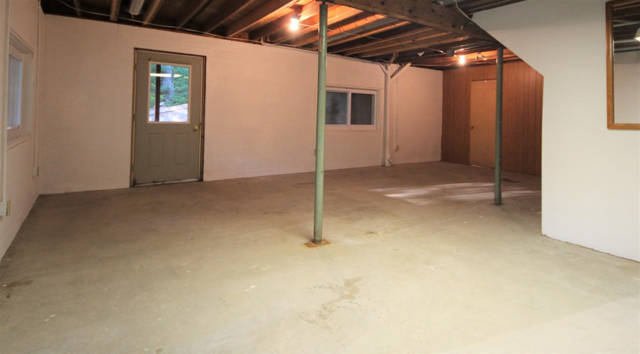 2153 Tonawanda Road Grawn, MI 49637 - Photo 15 of 26 1838558-14.JPG