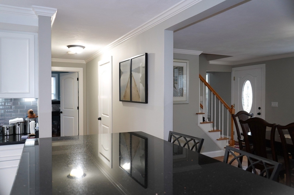 54 Melbourne Road Barnstable, MA 02601 - Photo 10 of 42