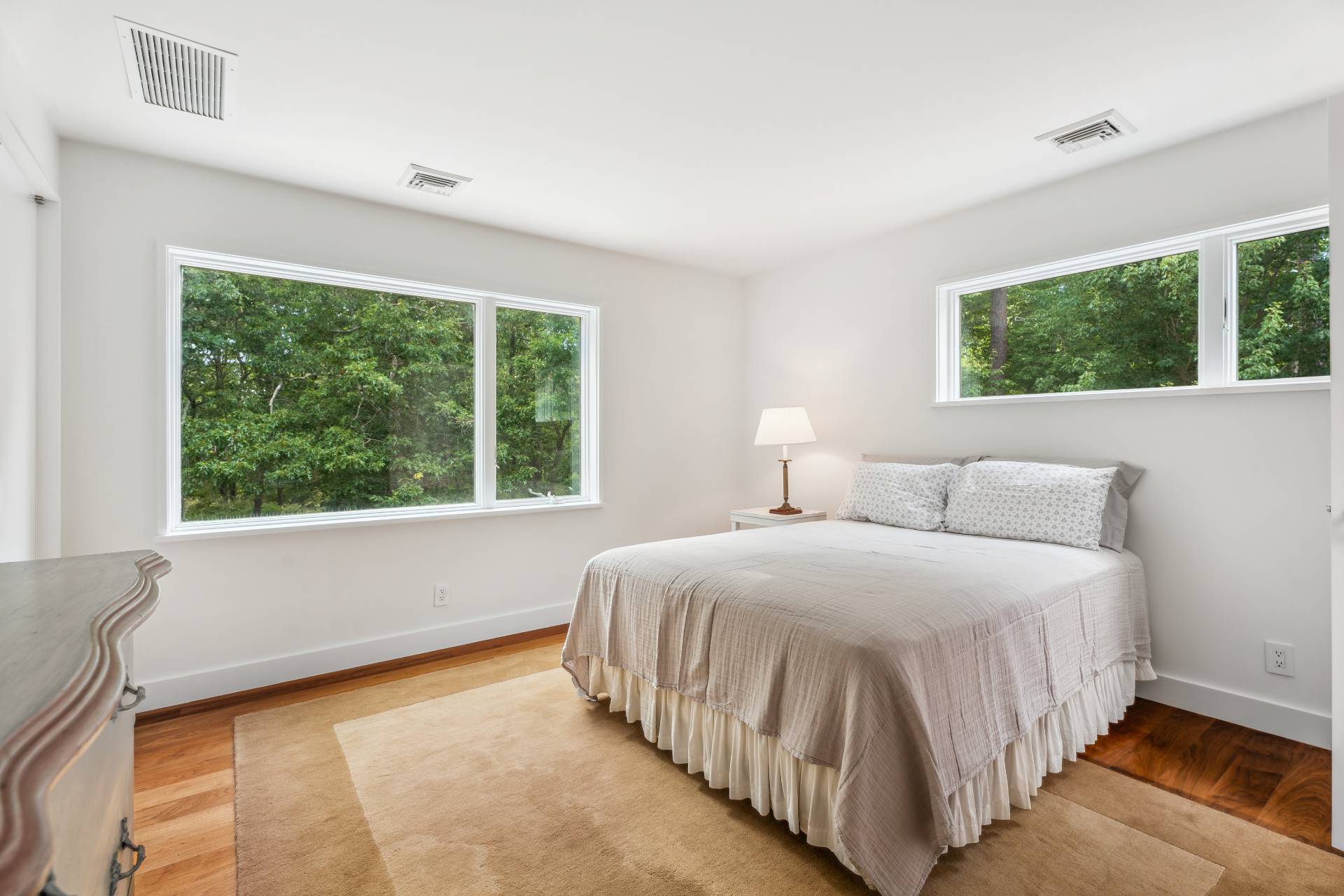 14 Randall Road Southampton, NY 11968 - Photo 22 of 30 Gallery Image 22