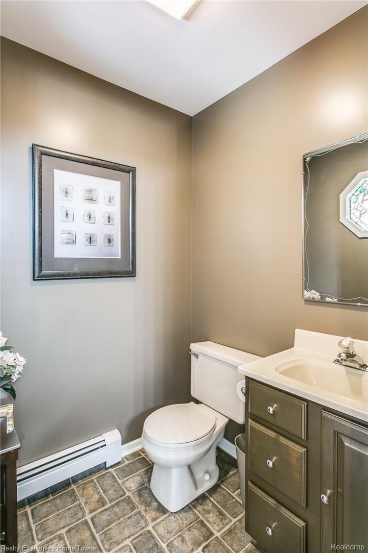 10880 Metcalf Road Yale, MI 48097 - Photo 17 of 44 10880 Metcalf-17.JPG