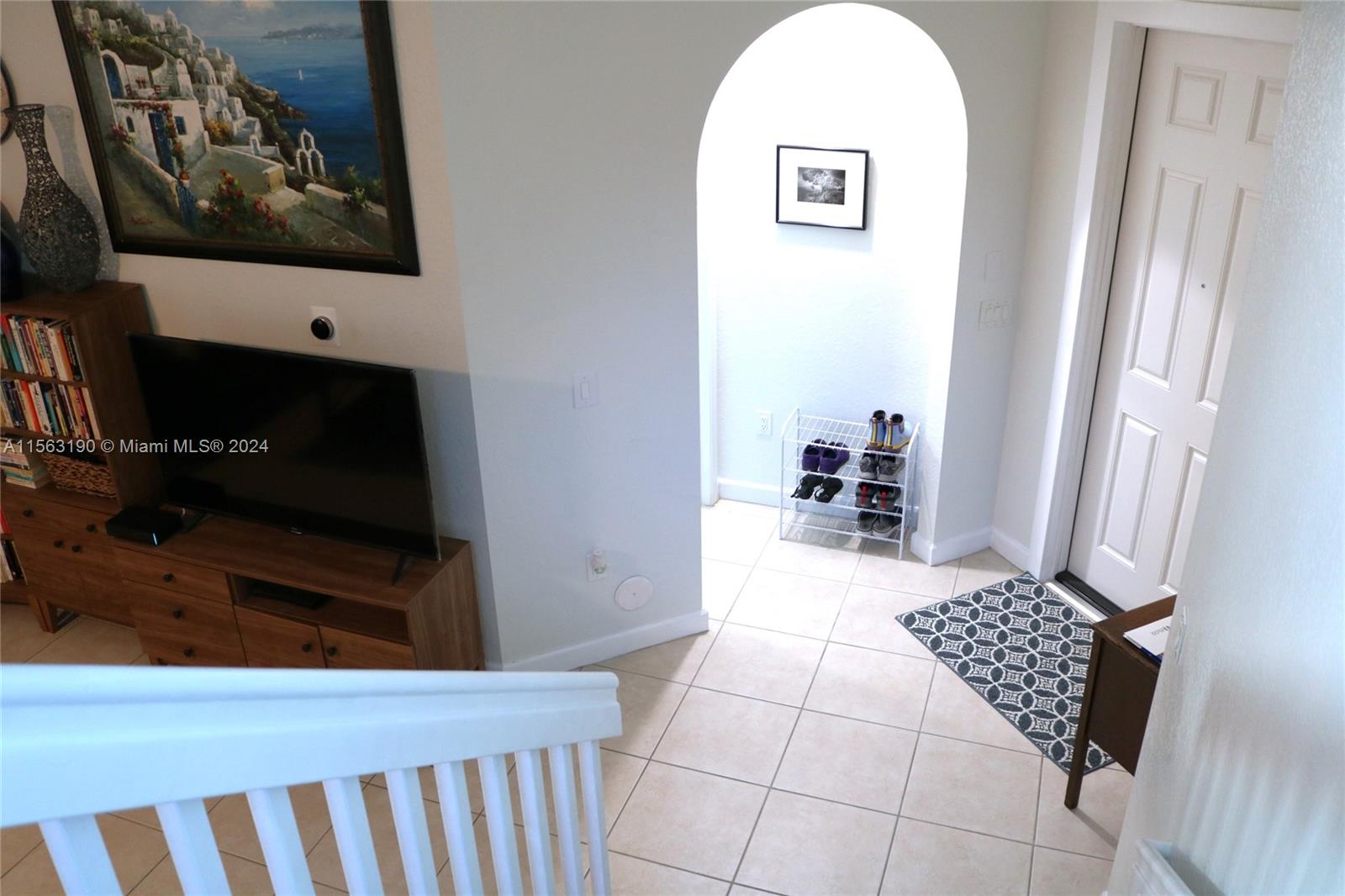 1032 Northeast 40th Road Homestead, FL 33033 - Photo 11 of 16 Gallery Image 11