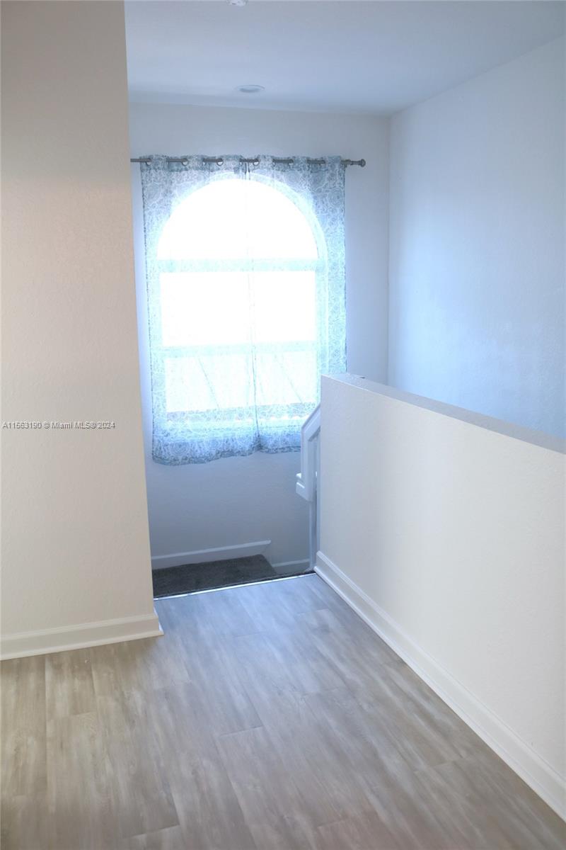 1032 Northeast 40th Road Homestead, FL 33033 - Photo 12 of 16 Gallery Image 12
