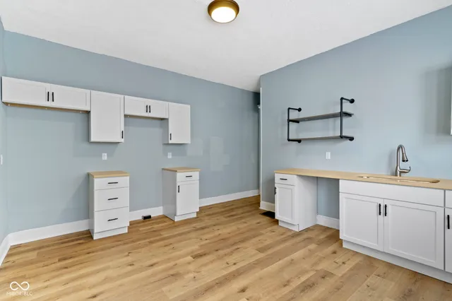 $160,000 | 19 Parkview Avenue, Indianapolis, IN 46201