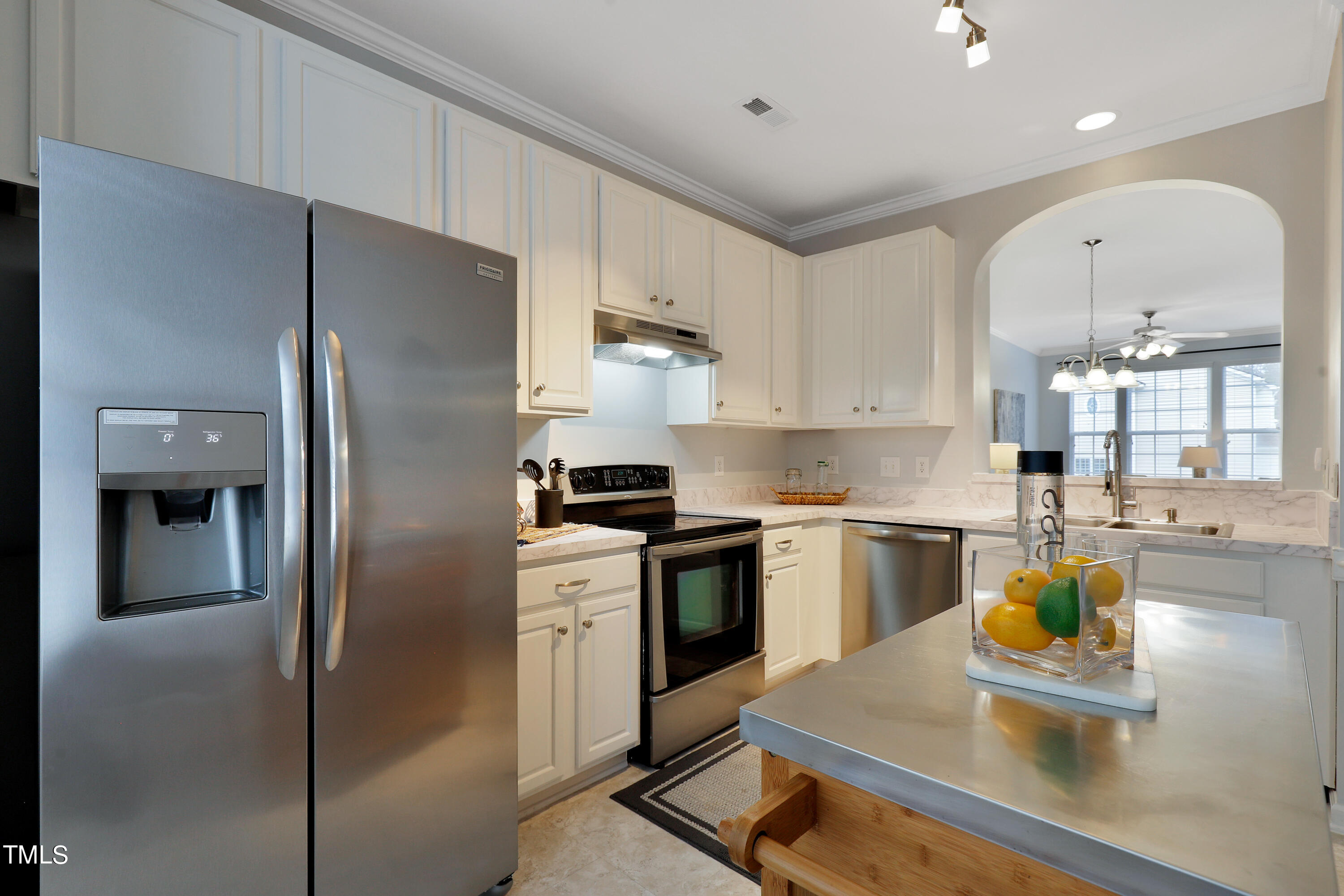 4357 Sugarbend Way Raleigh, NC 27606 - Photo 11 of 28 _MG_2150