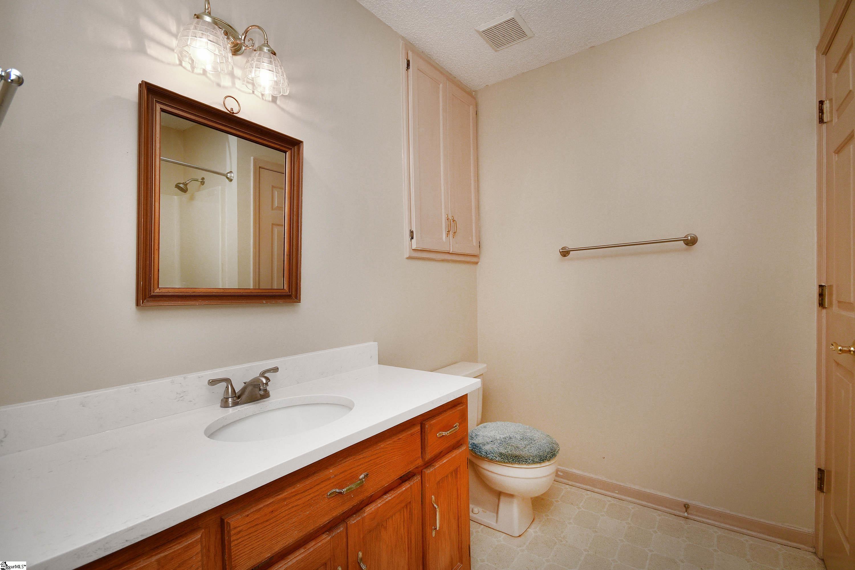 204 Old Forest Road Easley, SC 29640 - Photo 26 of 36