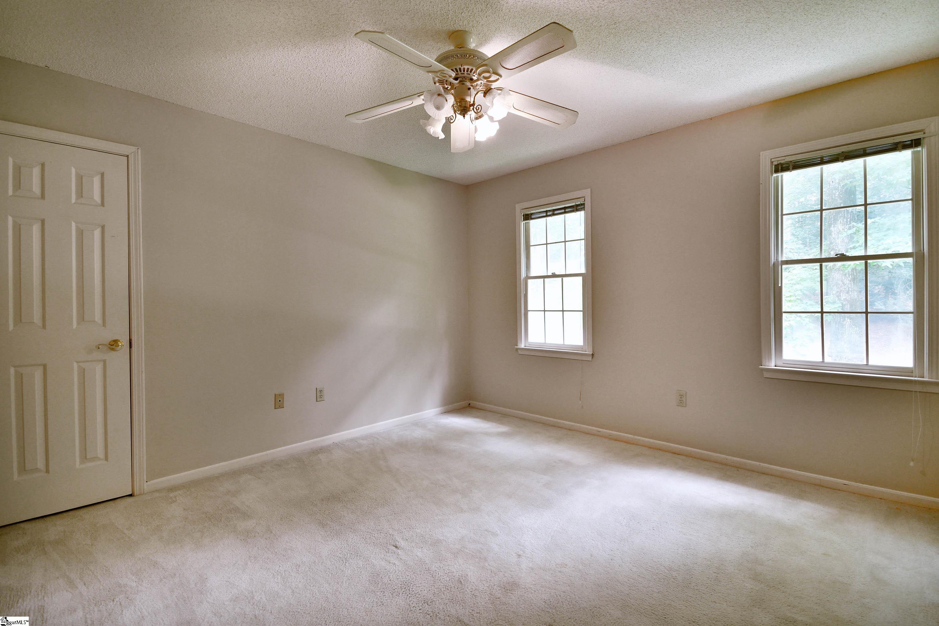 204 Old Forest Road Easley, SC 29640 - Photo 27 of 36