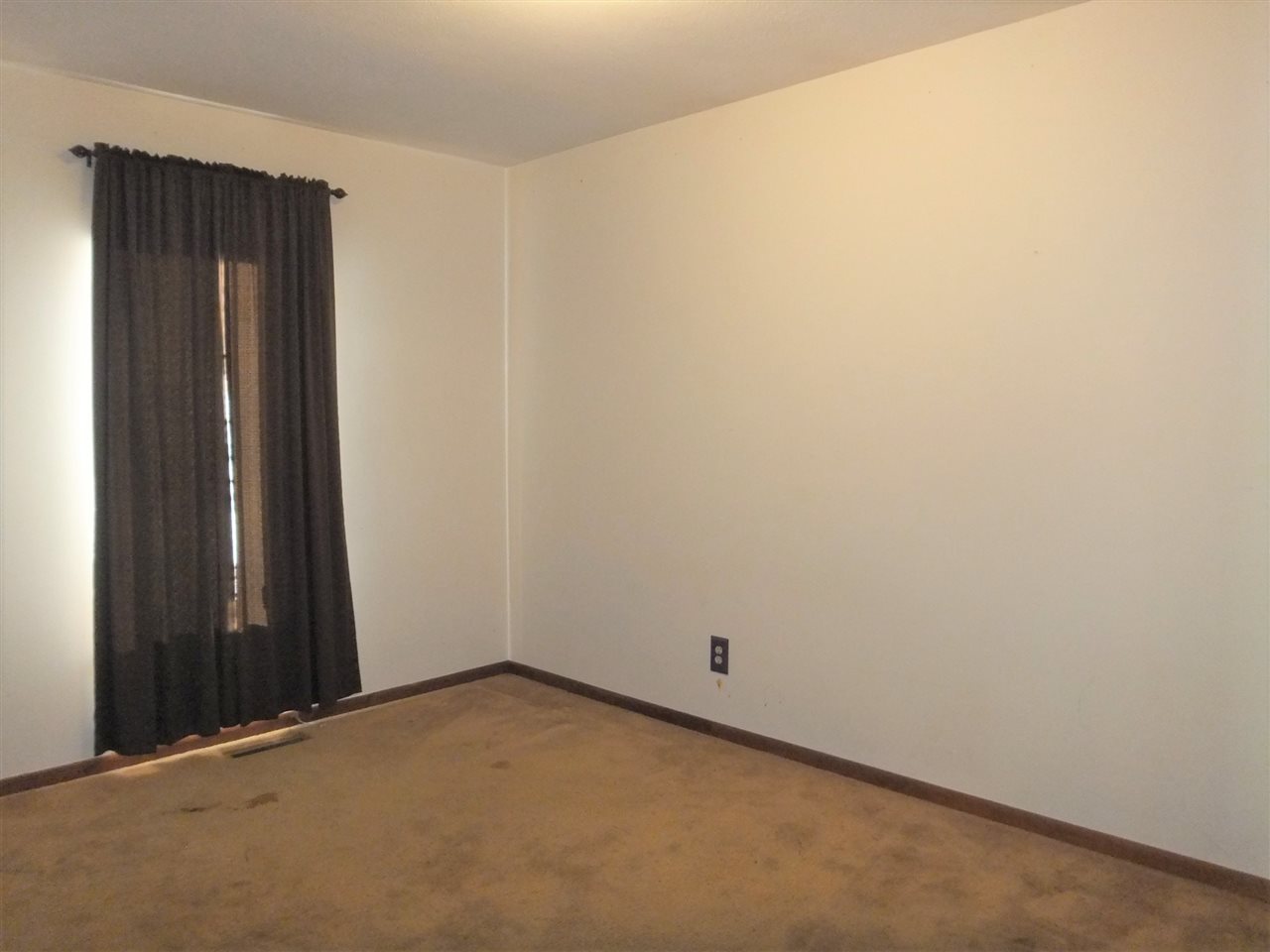 6102 Walnut Grove Road Loves Park, IL 61111 - Photo 18 of 21 Gallery Image 18