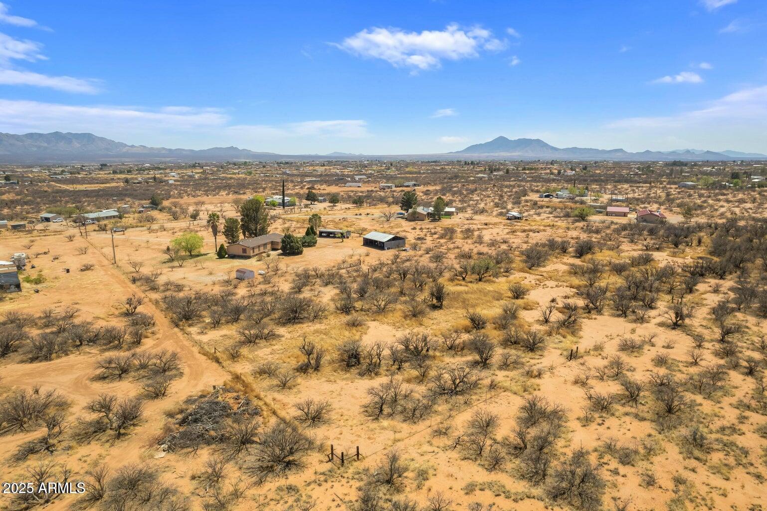 5780 South Mescalero Road Hereford, AZ 85615 - Photo 40 of 45 a view of city and ocean