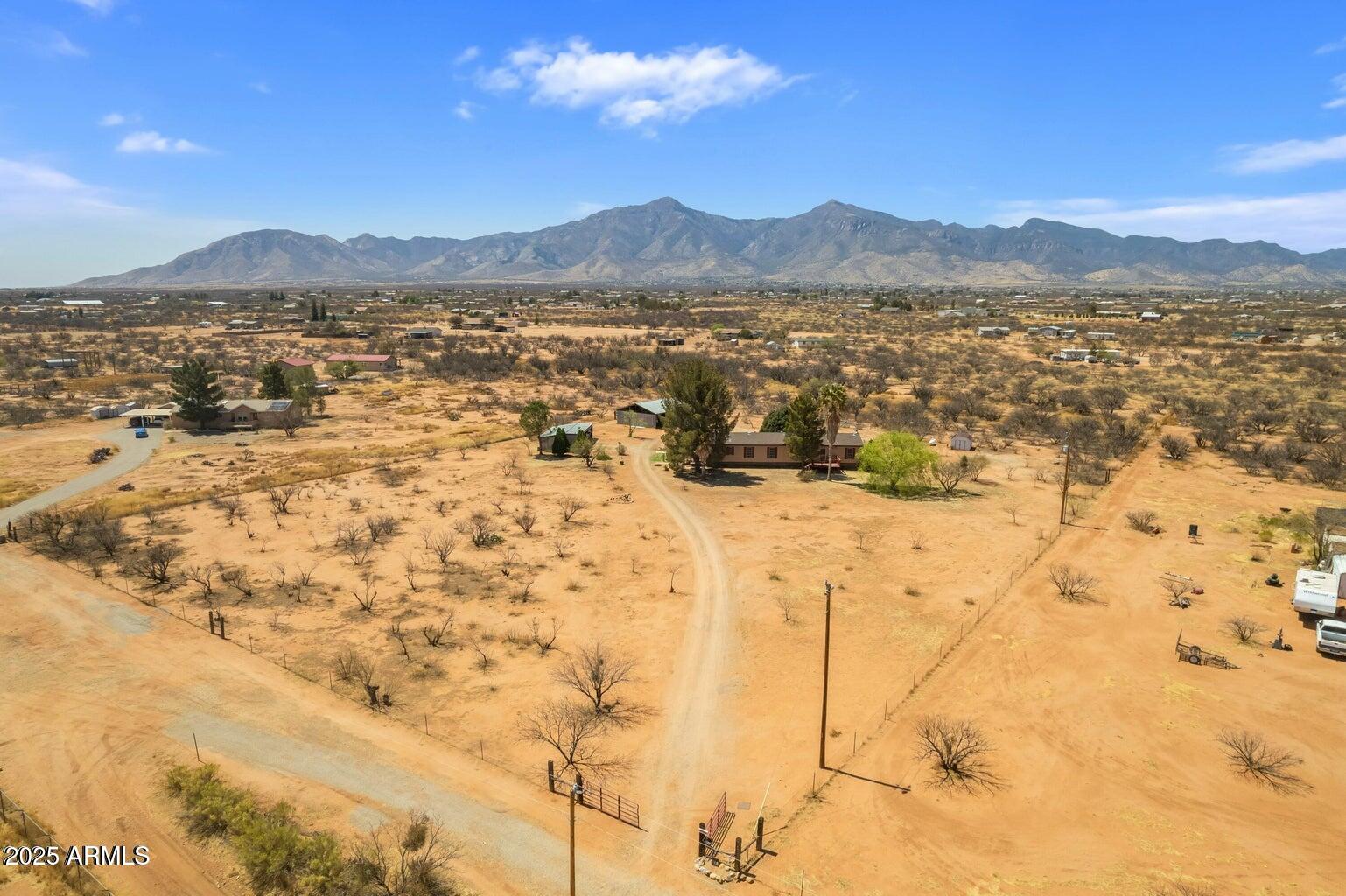 5780 South Mescalero Road Hereford, AZ 85615 - Photo 42 of 45 a view of lake and mountain