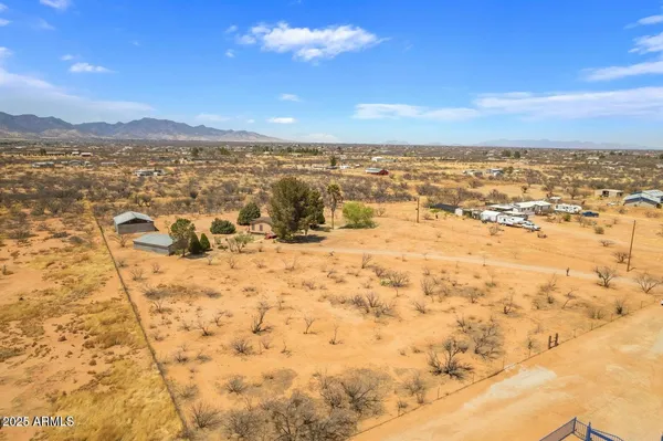 $325,000 | 5780 South Mescalero Road, Hereford, AZ 85615