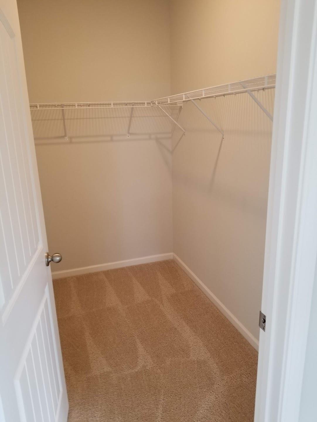 9006 Fenton Road Lebanon, TN 37087 - Photo 9 of 20 Large walk in closet for Master.