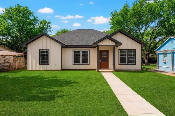 $250,000 | 211 Lopez Street, Bellmead, TX 76705