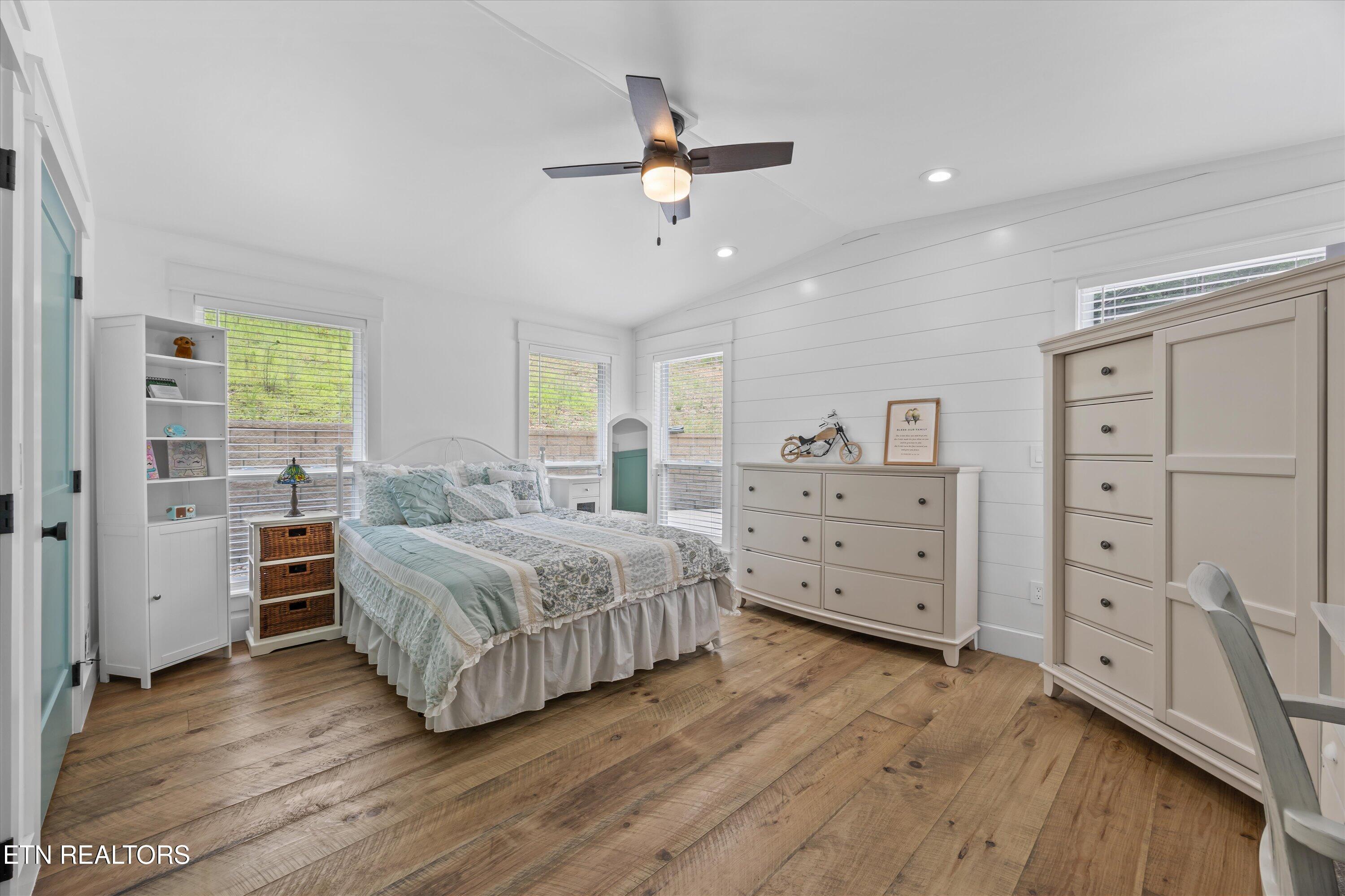 486 Steer Creek Road Tellico Plains, TN 37385 - Photo 17 of 54 17-486 Steer Creek Rd24