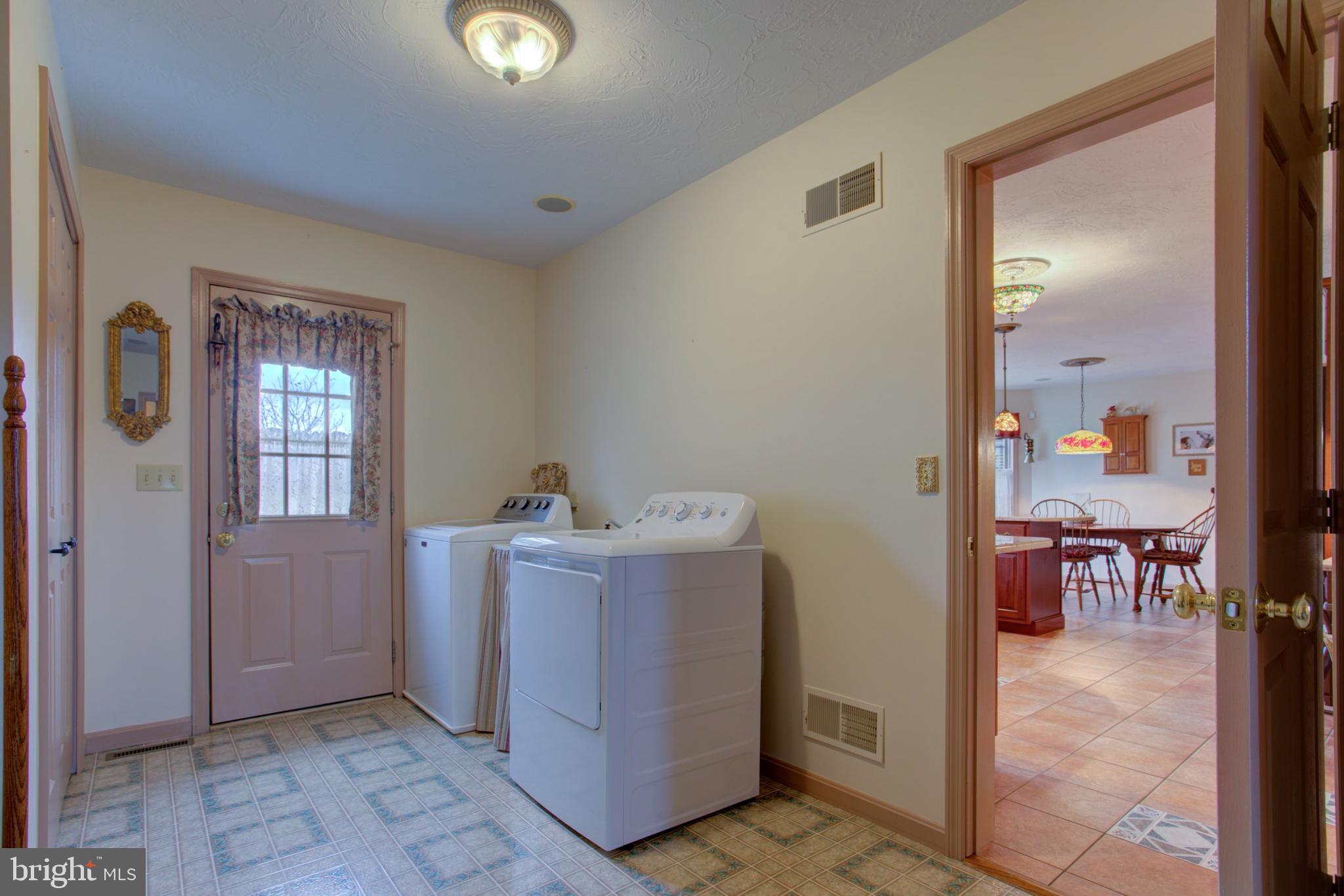 44 Field Lane Lititz, PA 17543 - Photo 13 of 49