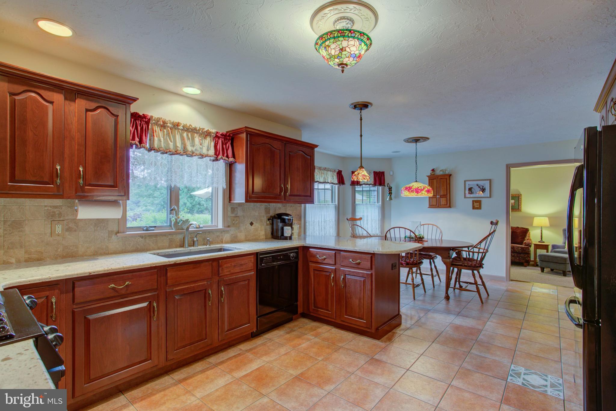 44 Field Lane Lititz, PA 17543 - Photo 10 of 49