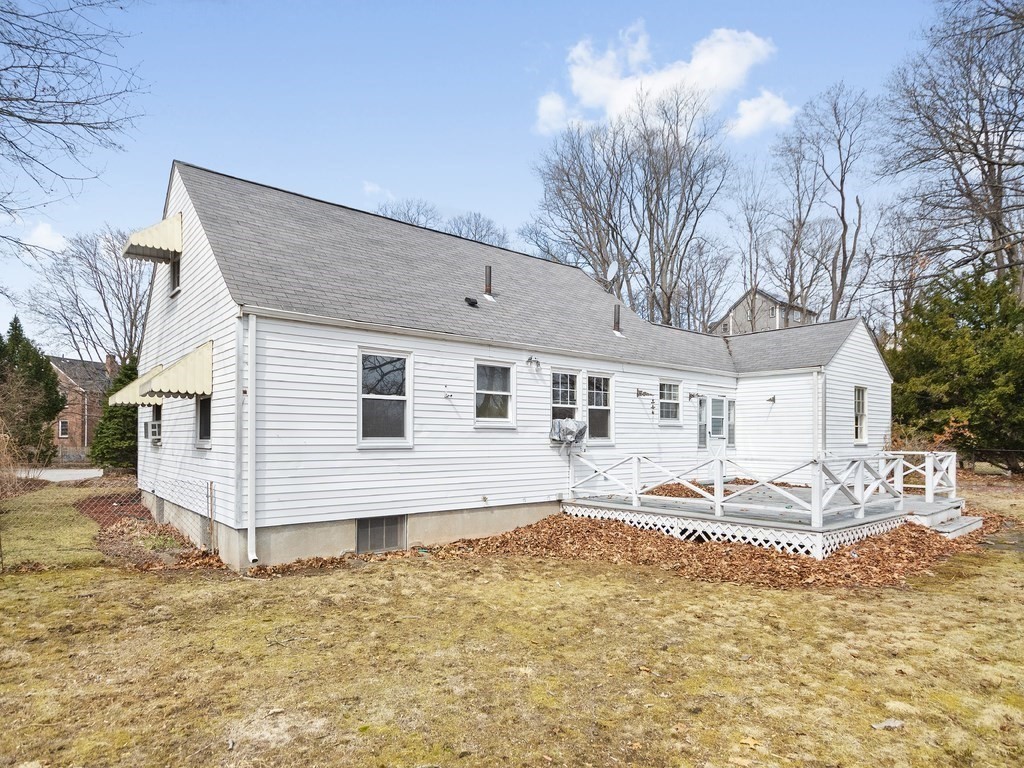 15 Westbrook Circle Waltham, MA 02453 - Photo 33 of 39