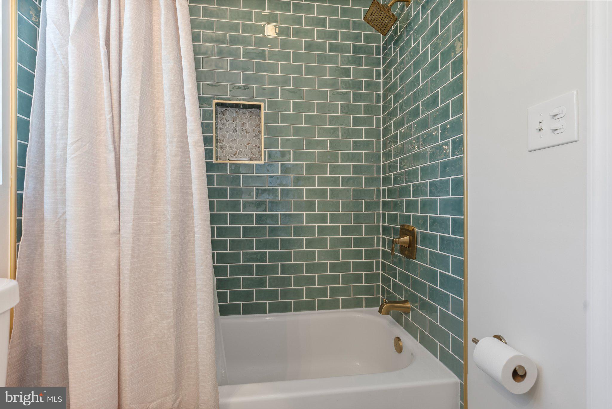 912 Locustvale Road Towson, MD 21204 - Photo 28 of 47 Gallery Image 28