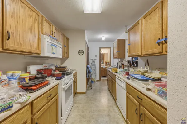 $229,900 | 7355 Southwest 23rd Court, Topeka, KS 66614