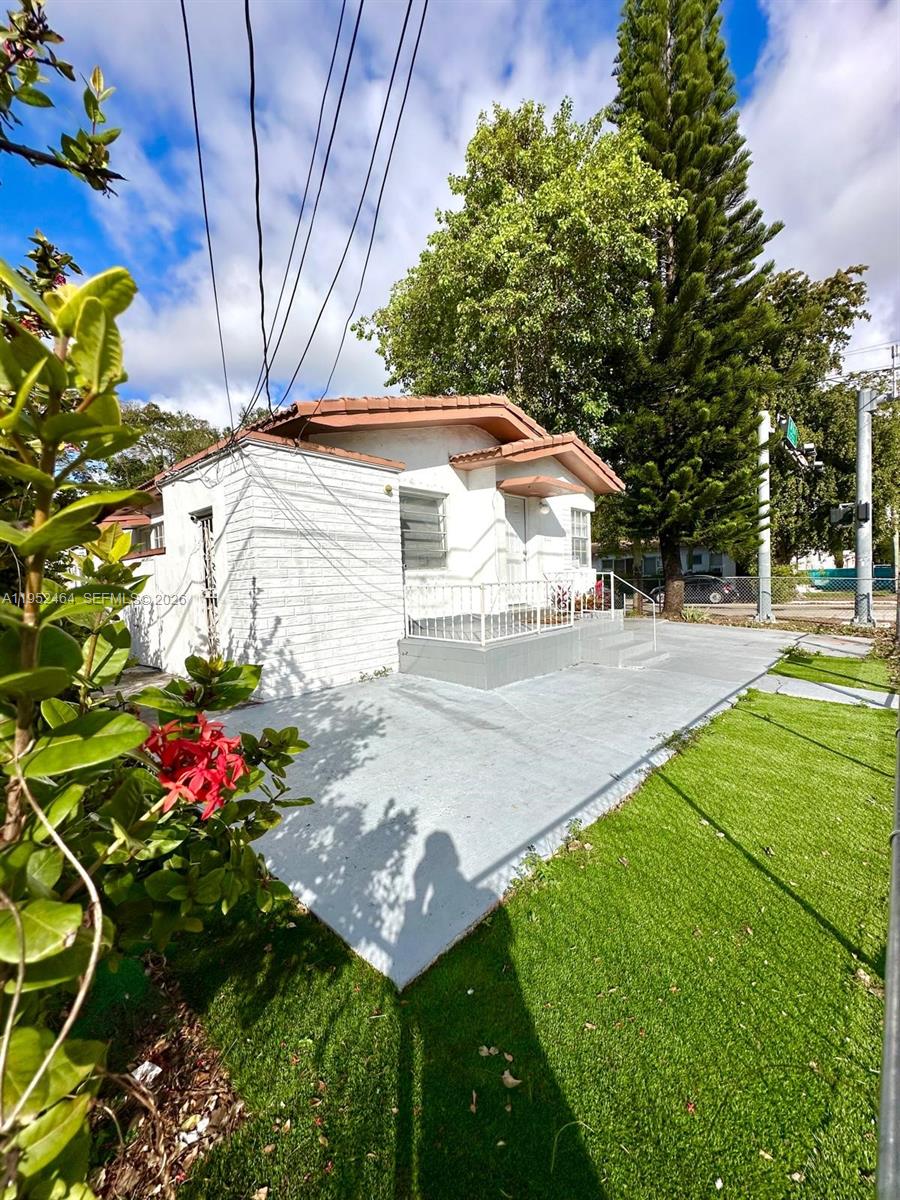 600 Southwest 16th Avenue, Unit 600 Miami, FL 33135 - Photo 14 of 16