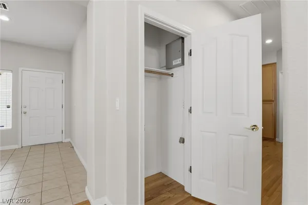 $2,450 | 1280 Dressen Avenue, Las Vegas, NV 89123