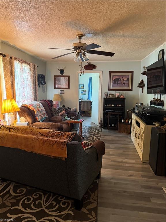 432 Friddle Drive High Point, NC 27260 - Photo 3 of 9