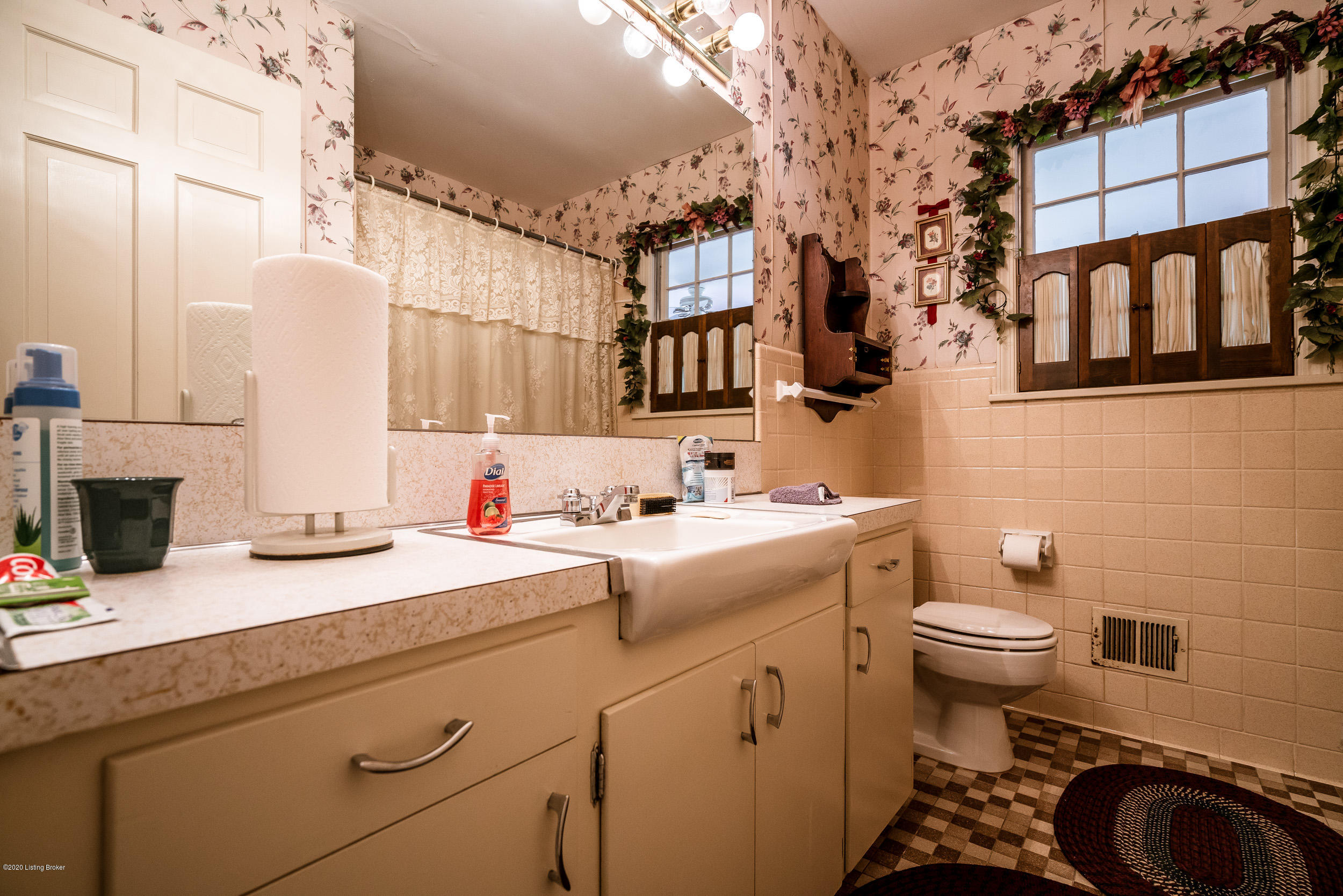 5500 Hidden Road Louisville, KY 40291 - Photo 43 of 64 5500 Hidden Rd-52