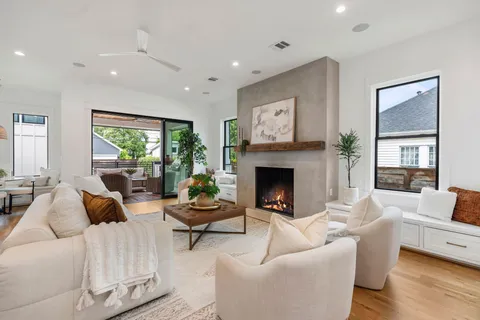 $1,649,000 | 1825 Arlington Street, Houston, TX 77008