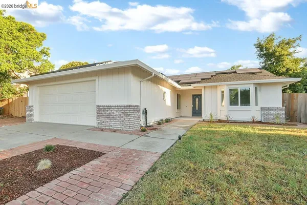 $699,800 | 1060 Woodglen Drive, Oakley, CA 94561