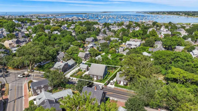 $2,295,000 | 52 Pleasant Street, Nantucket, MA 02554