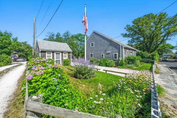 $2,245,000 | 52 Pleasant Street, Nantucket, MA 02554