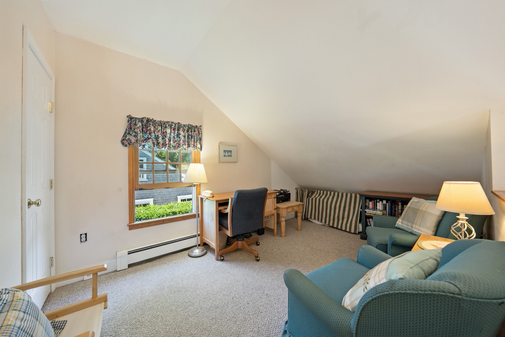 52 Pleasant Street Nantucket, MA 02554 - Photo 22 of 36