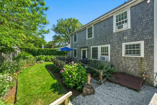 $2,245,000 | 52 Pleasant Street, Nantucket, MA 02554