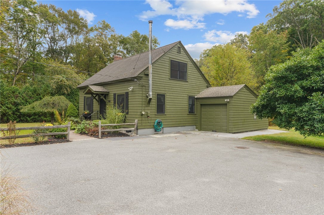 12 Chestnut Hill Road Glocester, RI 02814 - Photo 37 of 43