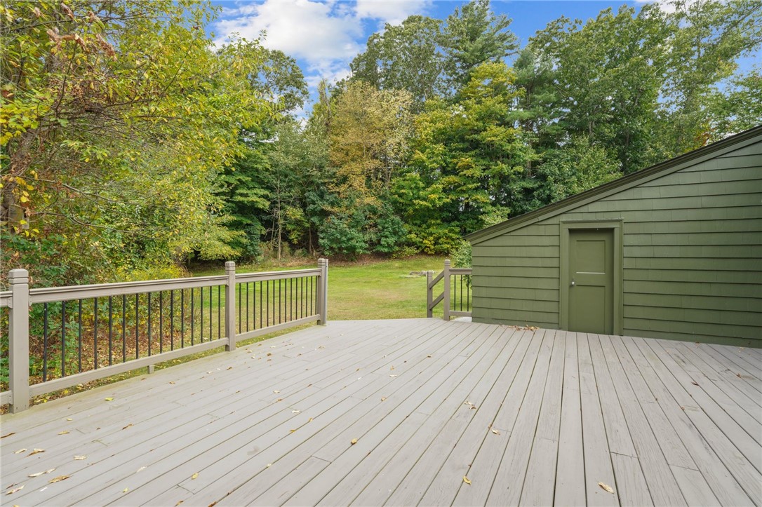 12 Chestnut Hill Road Glocester, RI 02814 - Photo 5 of 43