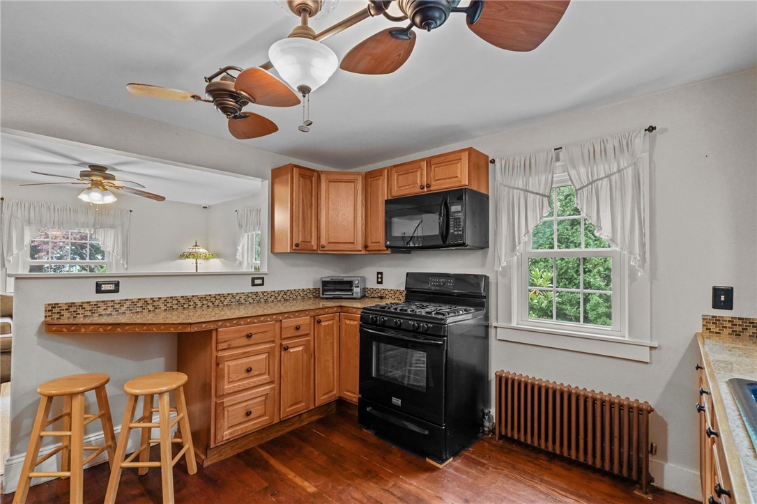 12 Chestnut Hill Road Glocester, RI 02814 - Photo 7 of 43