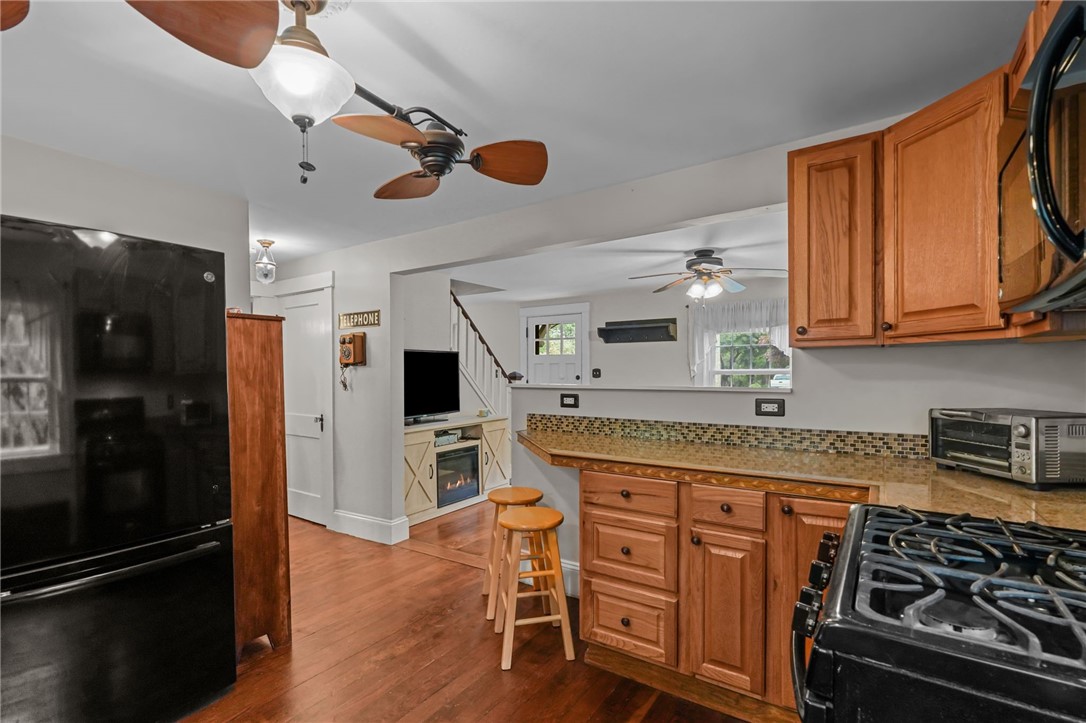 12 Chestnut Hill Road Glocester, RI 02814 - Photo 9 of 43