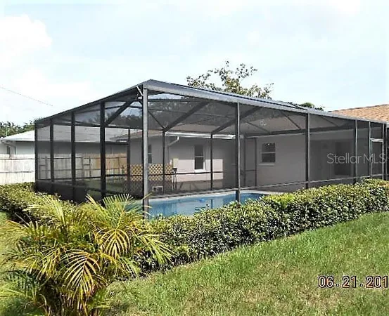 $2,550 | 4201 Benson Avenue North, St. Petersburg, FL 33713