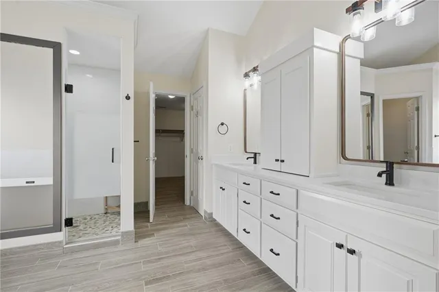 $585,000 | 9007 Northeast 92nd Terrace, Kansas City, MO 64157