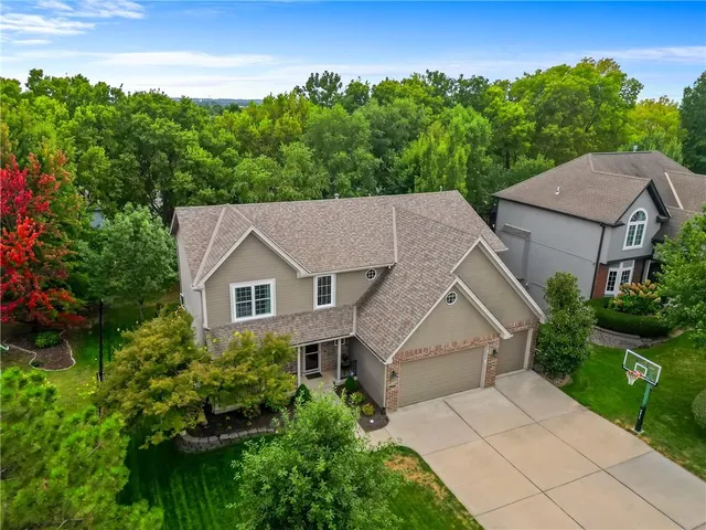 $585,000 | 9007 Northeast 92nd Terrace, Kansas City, MO 64157