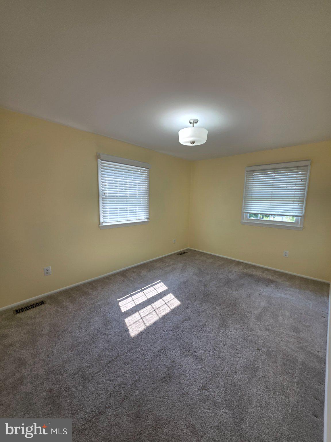 19001 Bloomfield Road Olney, MD 20832 - Photo 7 of 54 Gallery Image 7