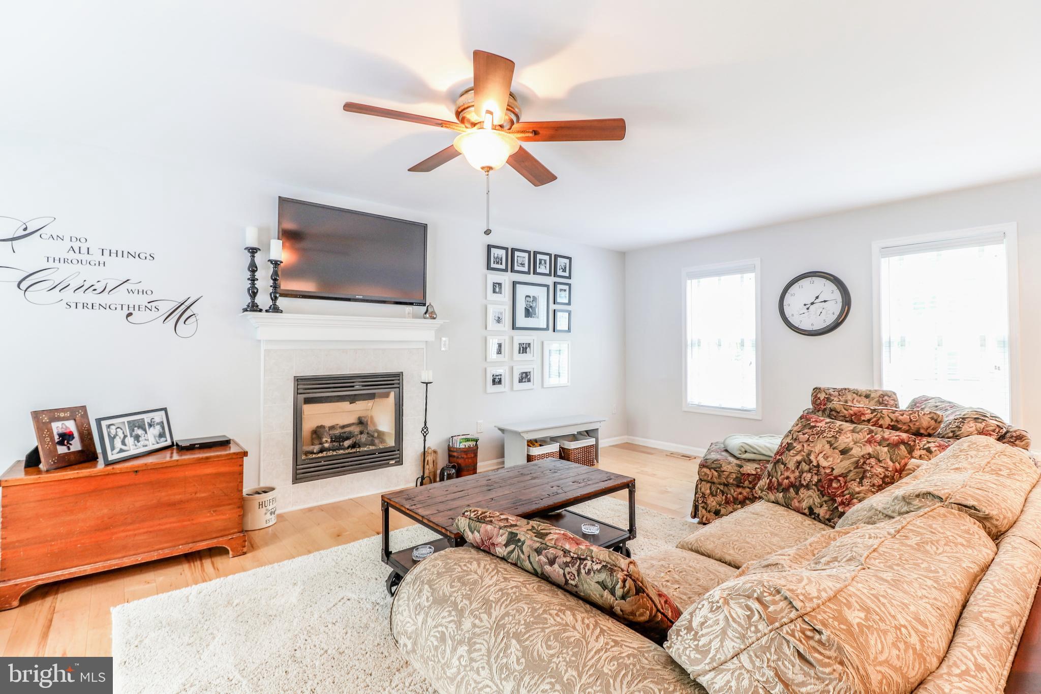 11416 Redlands Road Lusby, MD 20657 - Photo 11 of 36 Living Room - Main Level