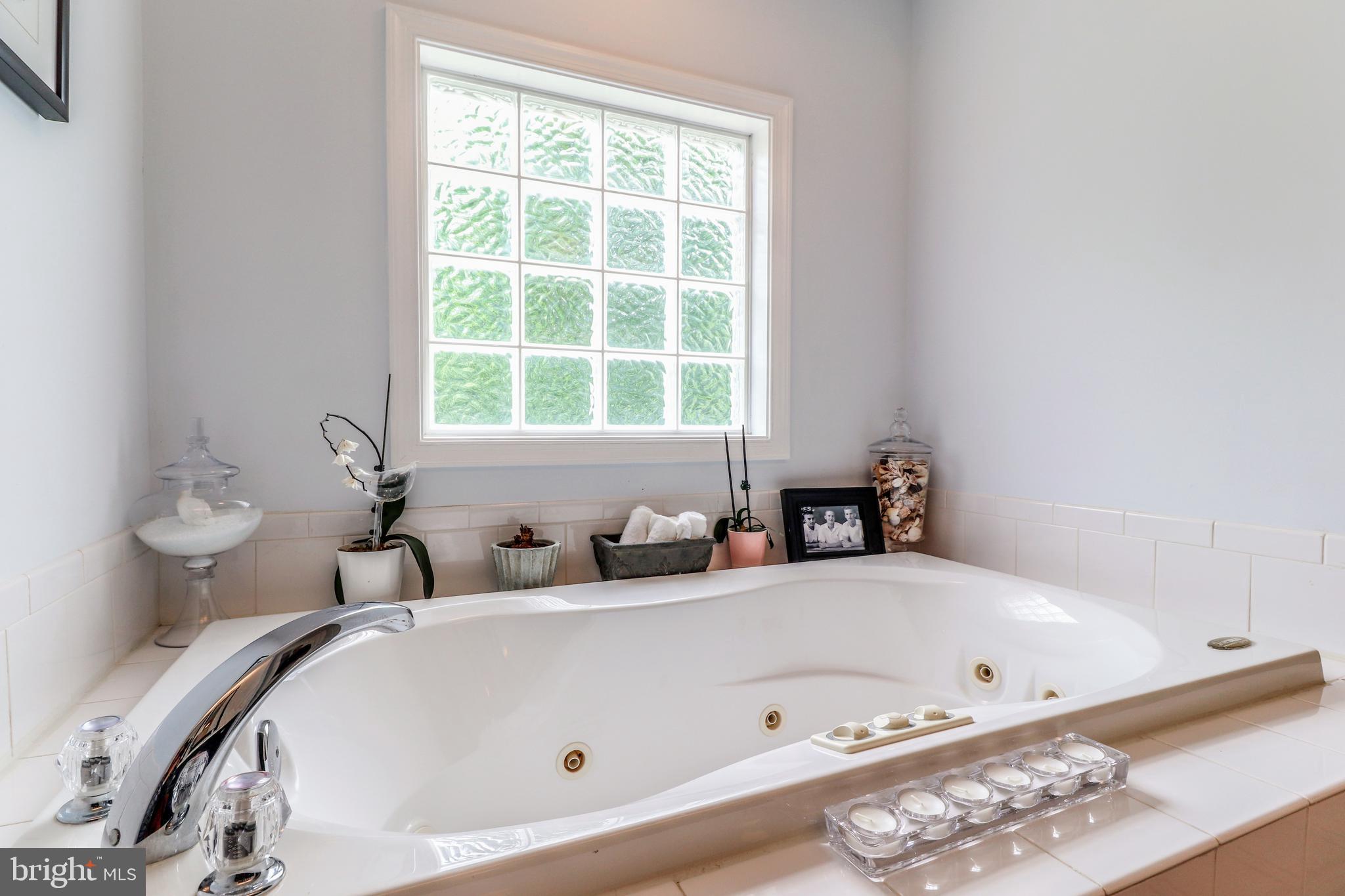 11416 Redlands Road Lusby, MD 20657 - Photo 20 of 36 Master Bathroom
