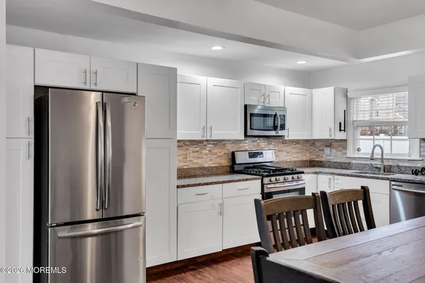 $529,000 | 813 Raleigh Drive, Toms River, NJ 08753